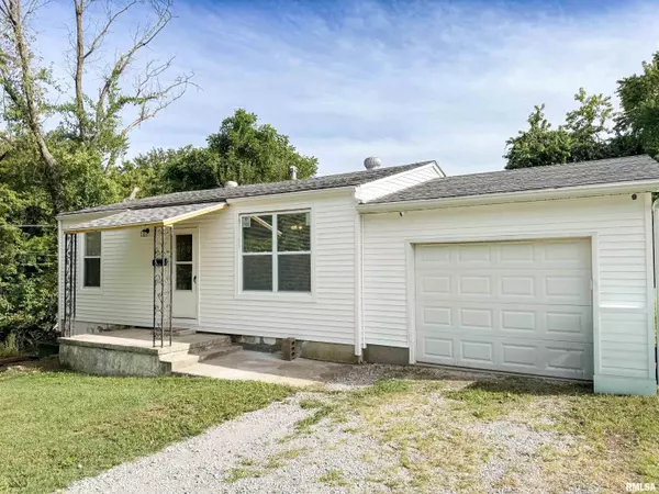 Anna, IL 62906,314 E DOUGLAS ST