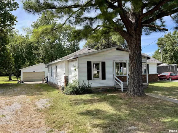 West Frankfort, IL 62896,903 S Odle ST