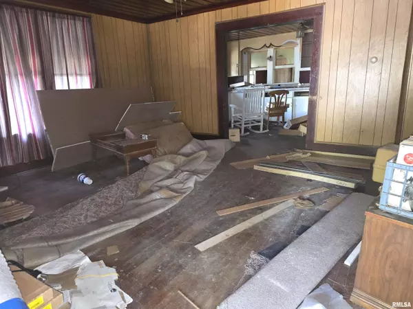 Carbondale, IL 62901,406 N WASHINGTON ST