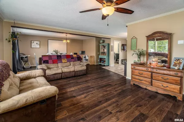 Vienna, IL 62995,3700 State Route 147