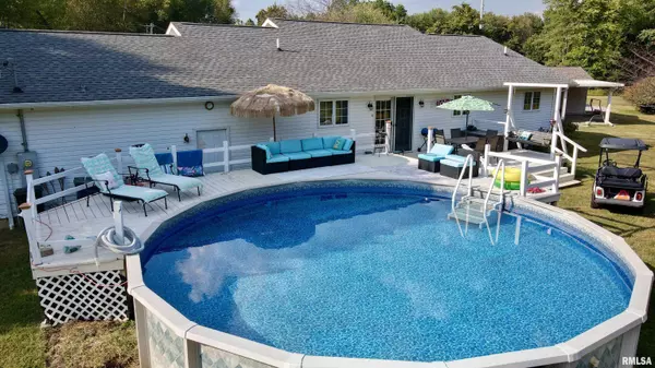 West Frankfort, IL 62896,1766 West Road