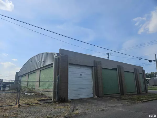Benton, IL 62812,115 N COMMERCIAL ST