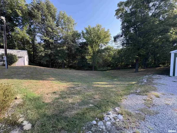 Centralia, IL 62801,18930 County Highway 18 ST
