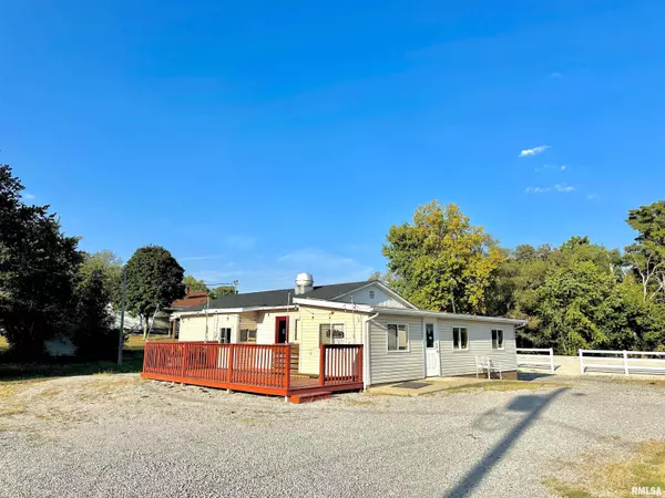 Louisville, IL 62858,850 CHESTNUT ST