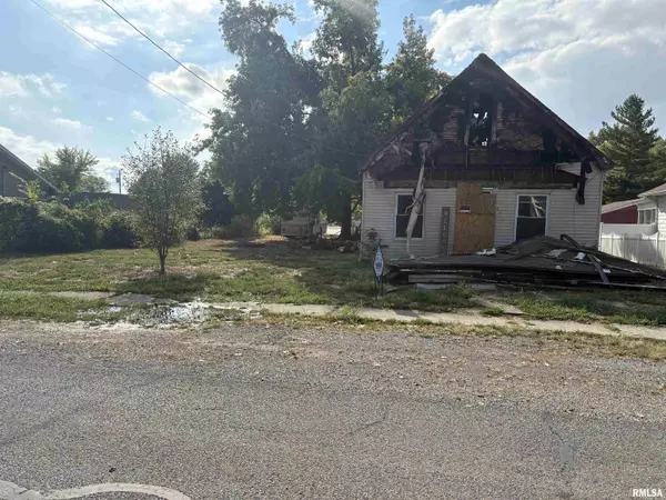 Christopher, IL 62822,405 S Snider ST