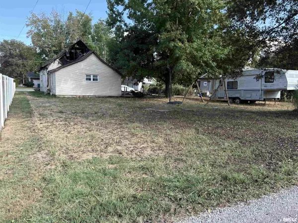 Christopher, IL 62822,405 S Snider ST