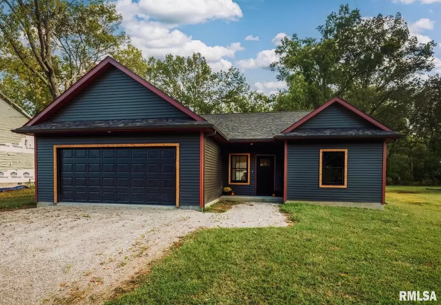 207 S Rowatt ST, Cambria, IL 62915