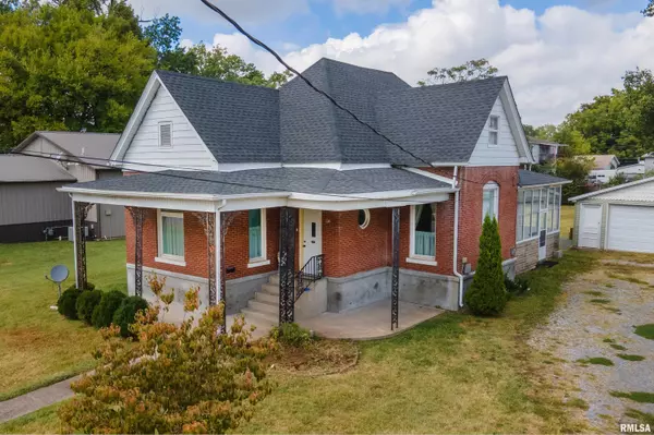 716 E MAIN ST, Marion, IL 62959