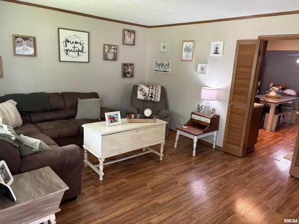 Duquoin, IL 62832,706 E TERRACE DR