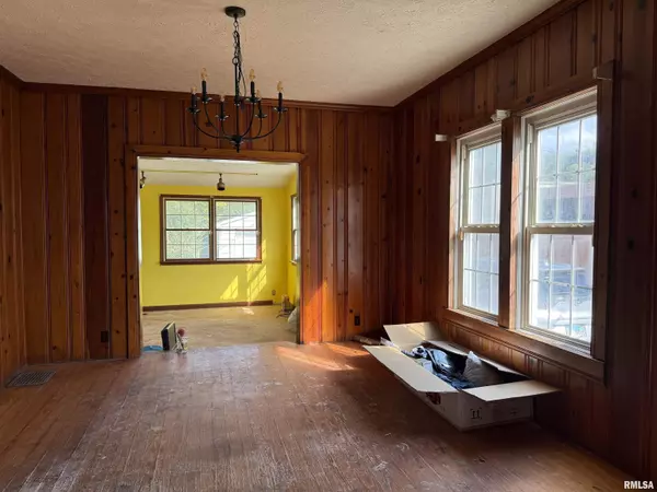 Metropolis, IL 62960,1020 SIMMONS ST