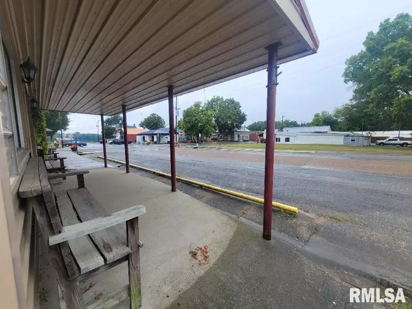 Elizabethtown, IL 62931,214 MAIN ST