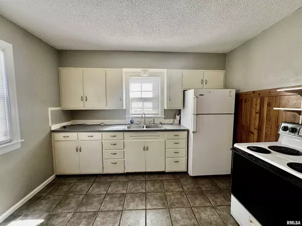 Centralia, IL 62801,424 ANDERSON ST