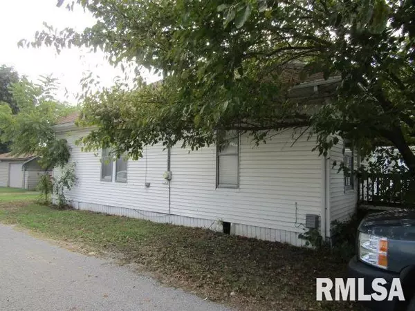 Harrisburg, IL 62946,17 W Homer ST