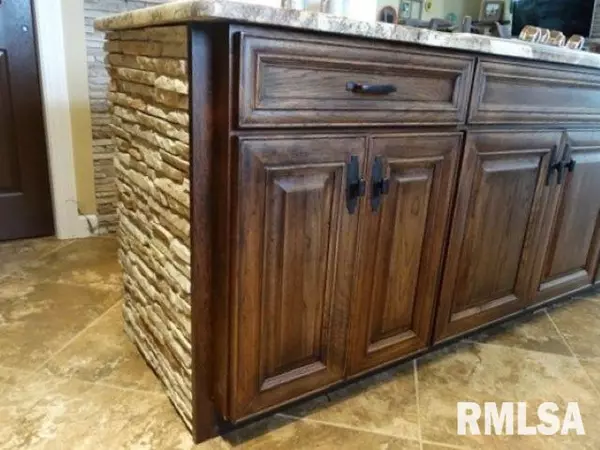 Carmi, IL 62821,1292 CO Road 700 E RD