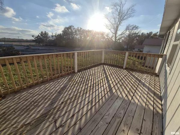 Eldorado, IL 62930,802 Dillard ST