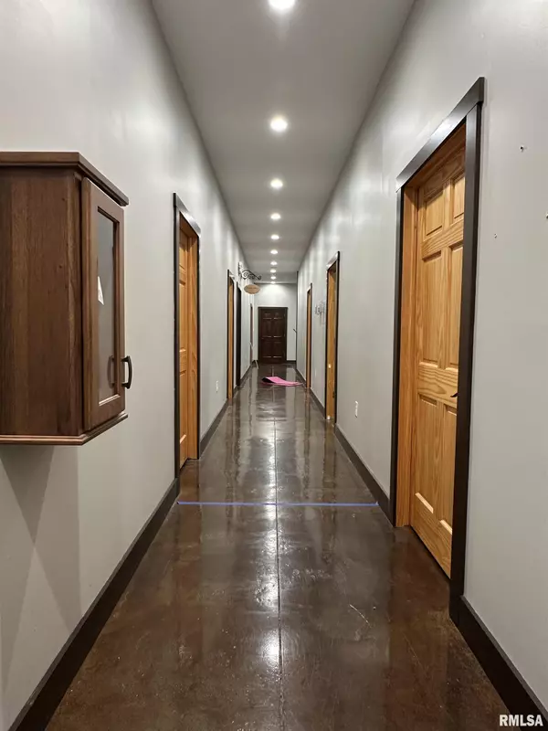 Casey, IL 62420,20 ASHLEY LN