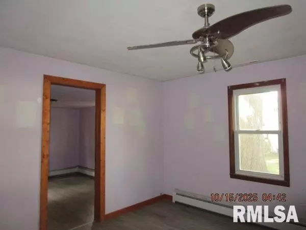 Fairfield, IL 62837,1121 SW 6TH ST