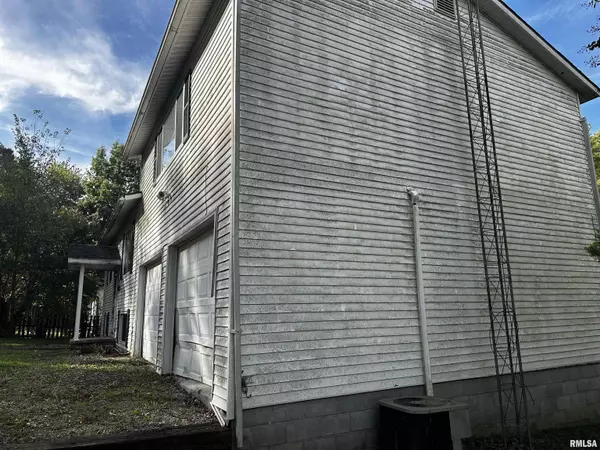 Carterville, IL 62918,13253 N GREENBRIAR RD