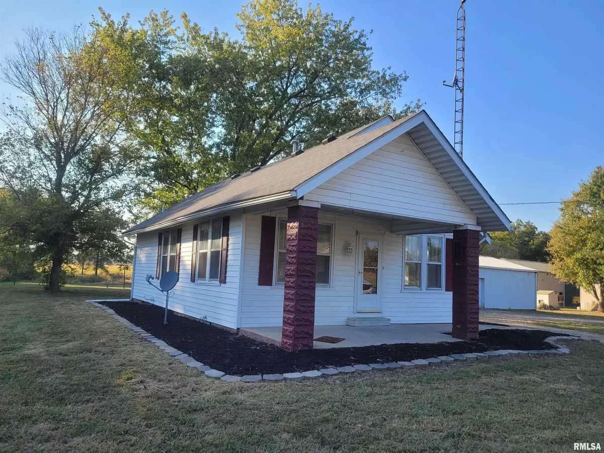 Bonnie, IL 62816,4841 N Nason LN