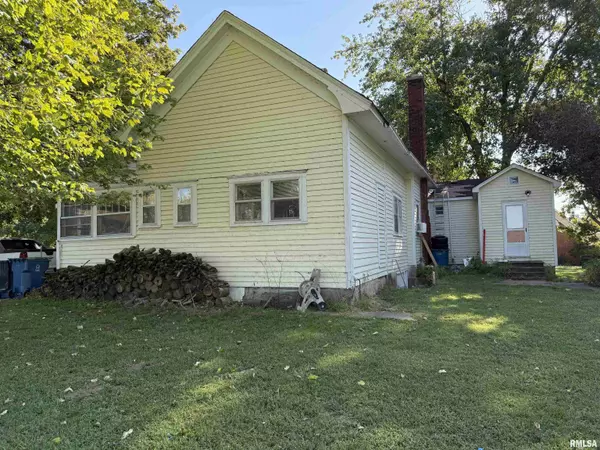Anna, IL 62906,110 W MONROE ST