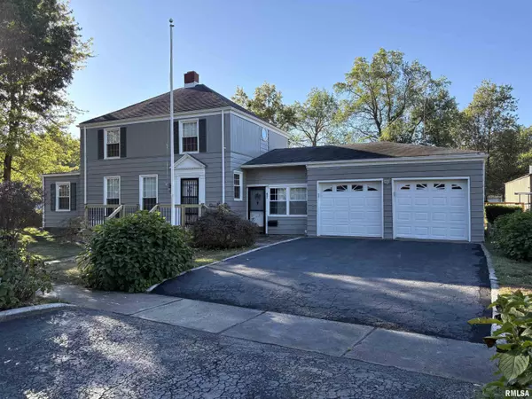 831 E 5TH ST, Centralia, IL 62801