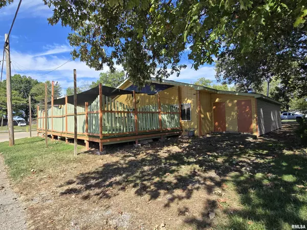 Benton, IL 62812-1663,721 W WASHINGTON ST