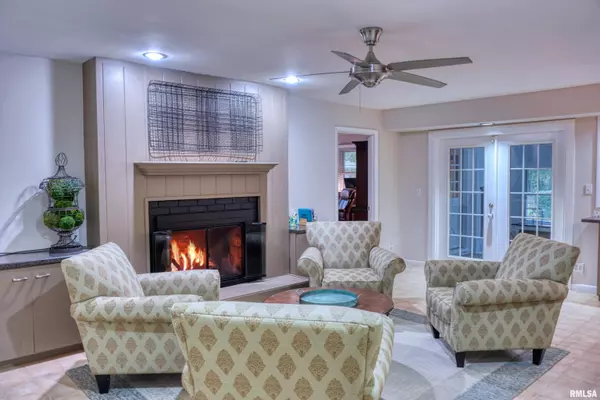 Carbondale, IL 62901,2605 W KENT DR