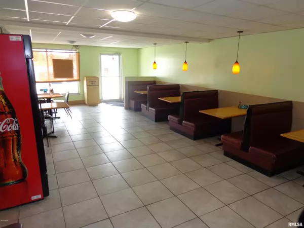 Eldorado, IL 62930,1216 US Hwy 45 Route