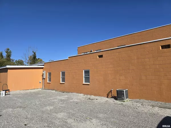 Eldorado, IL 62930,1216 US Hwy 45 Route