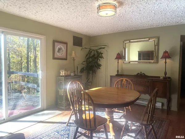 Murphysboro, IL 62966,138 Worthen RD