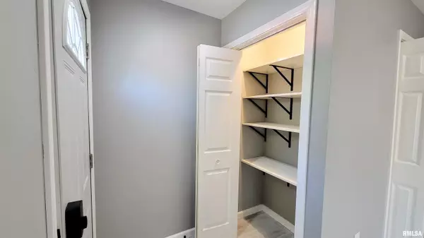 Carterville, IL 62918,1005 MOORE ST