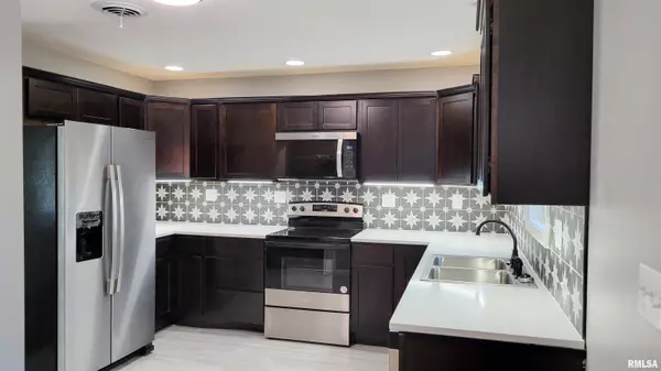 Carterville, IL 62918,1005 MOORE ST