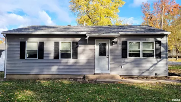 1005 MOORE ST, Carterville, IL 62918