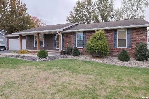 Salem, IL 62881,320 CIRCLE DR