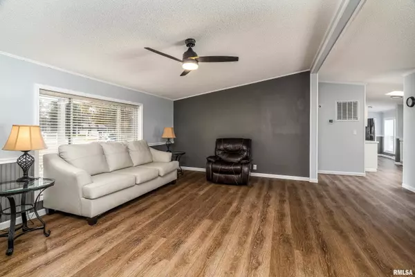 Marion, IL 62959,14574 EASTLAND RD