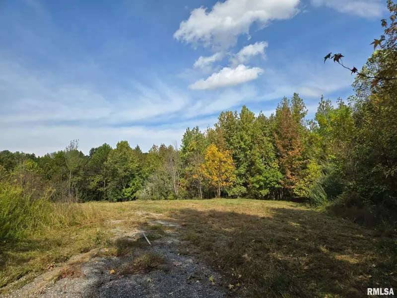 2174 Highway 1, Elizabethtown, IL 62931