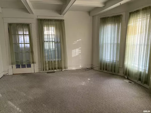 Centralia, IL 62801,1410 S CHERRY ST