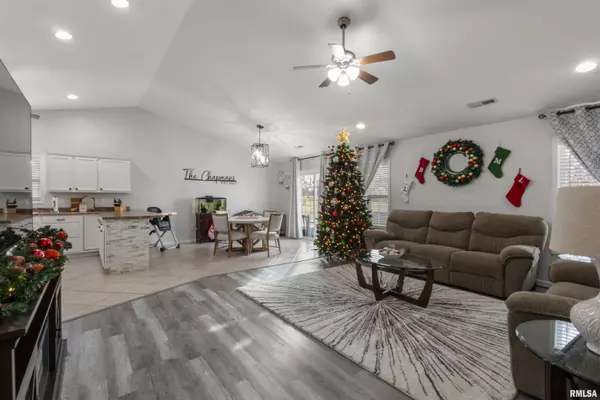 Desoto, IL 62924,21 BROOKSIDE LN