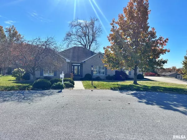 Harrisburg, IL 62946,8 DOGWOOD PL