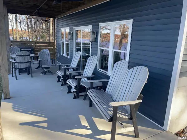 Goreville, IL 62939,1065 N LAKESHORE DR