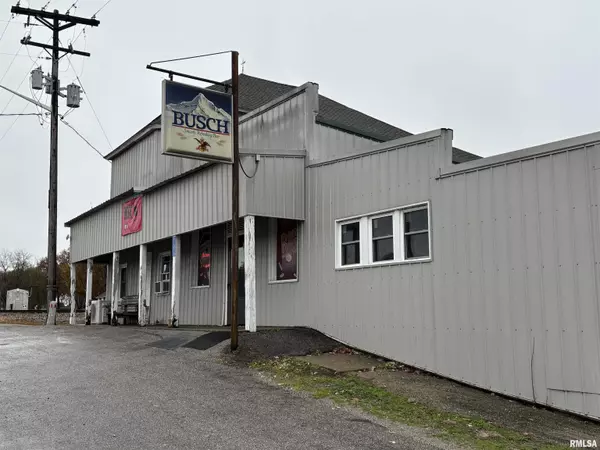 Radom, IL 62876,120 W MAIN ST