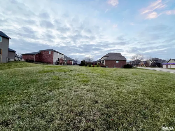 Dunlap, IL 61525,11227 N STONE CREEK DR