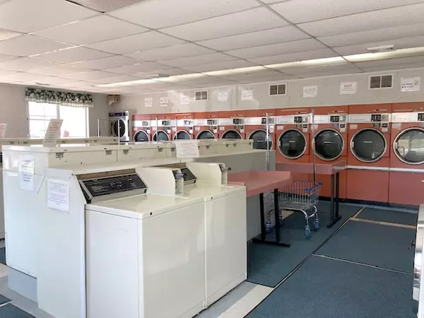 Lewistown, IL 61542,1106-1110 S MAIN ST