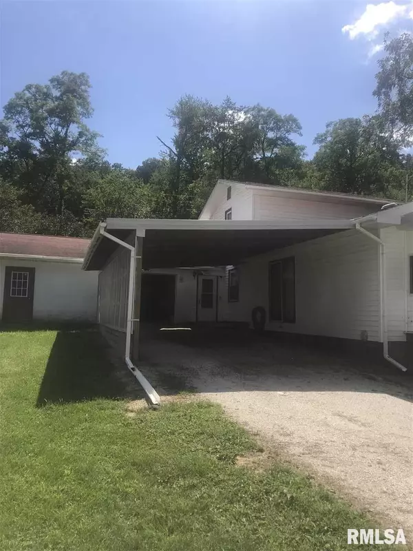 Bernadotte, IL 61441,6303 E TARTERS FERRY RD