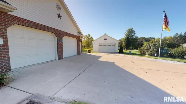 Mapleton, IL 61547,9908 W LAKE LANCELOT DR