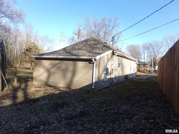 South Pekin, IL 61564,313 1ST ST