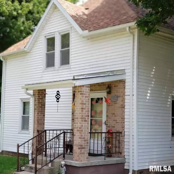 London Mills, IL 61544,501 W SOUTH ST