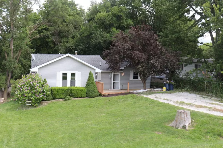 9606 S MAPLETON RD, Mapleton, IL 61547