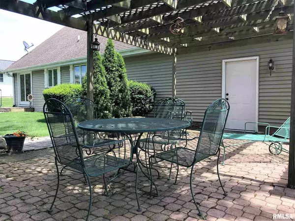 Eureka, IL 61530,1904 MITCHELL DR