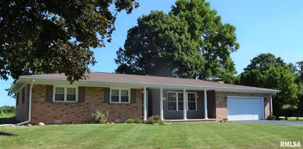 480 E BROADWAY ST, Argenta, IL 62501